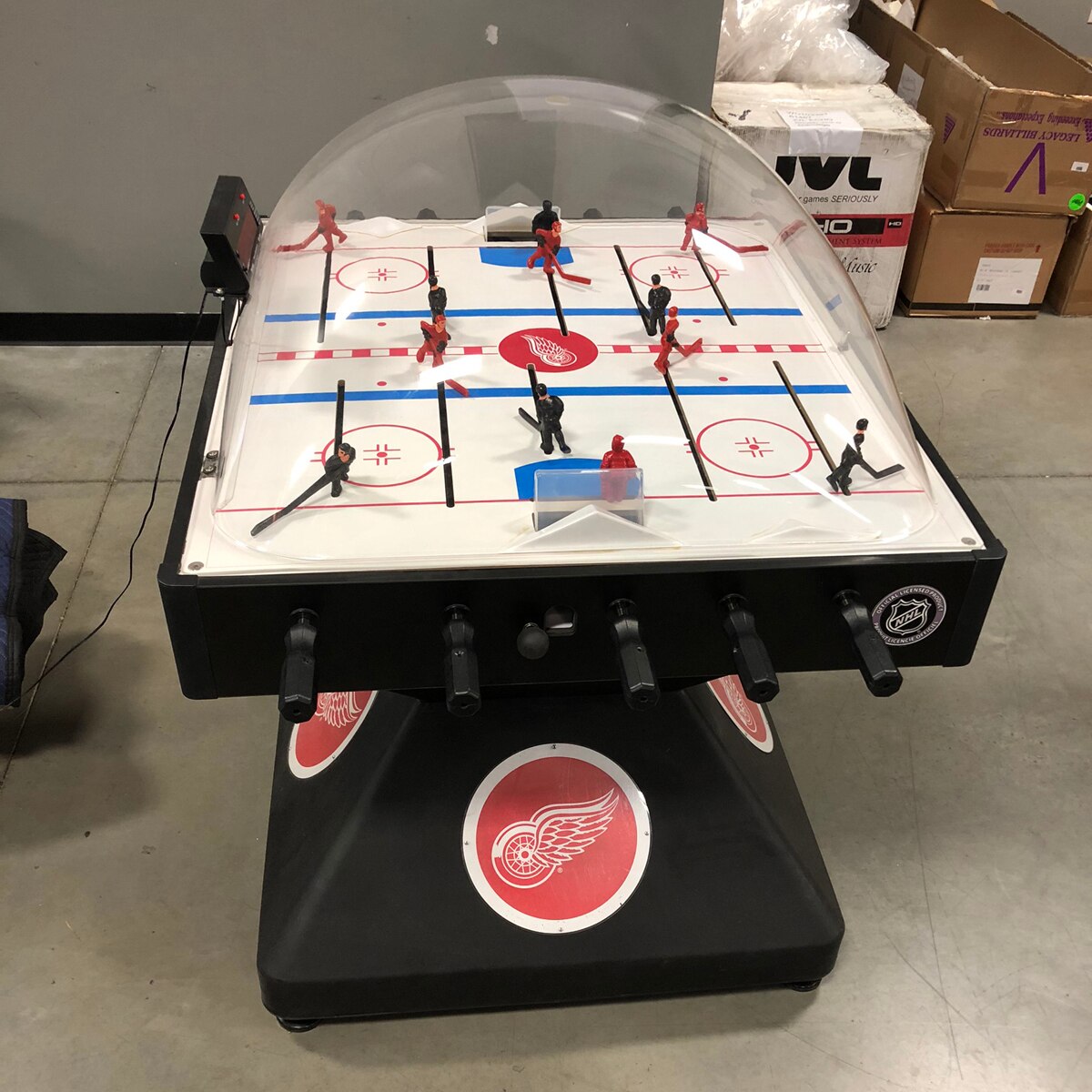 Detroit Red Wings Dome Bubble Hockey Showroom Game Room Guys