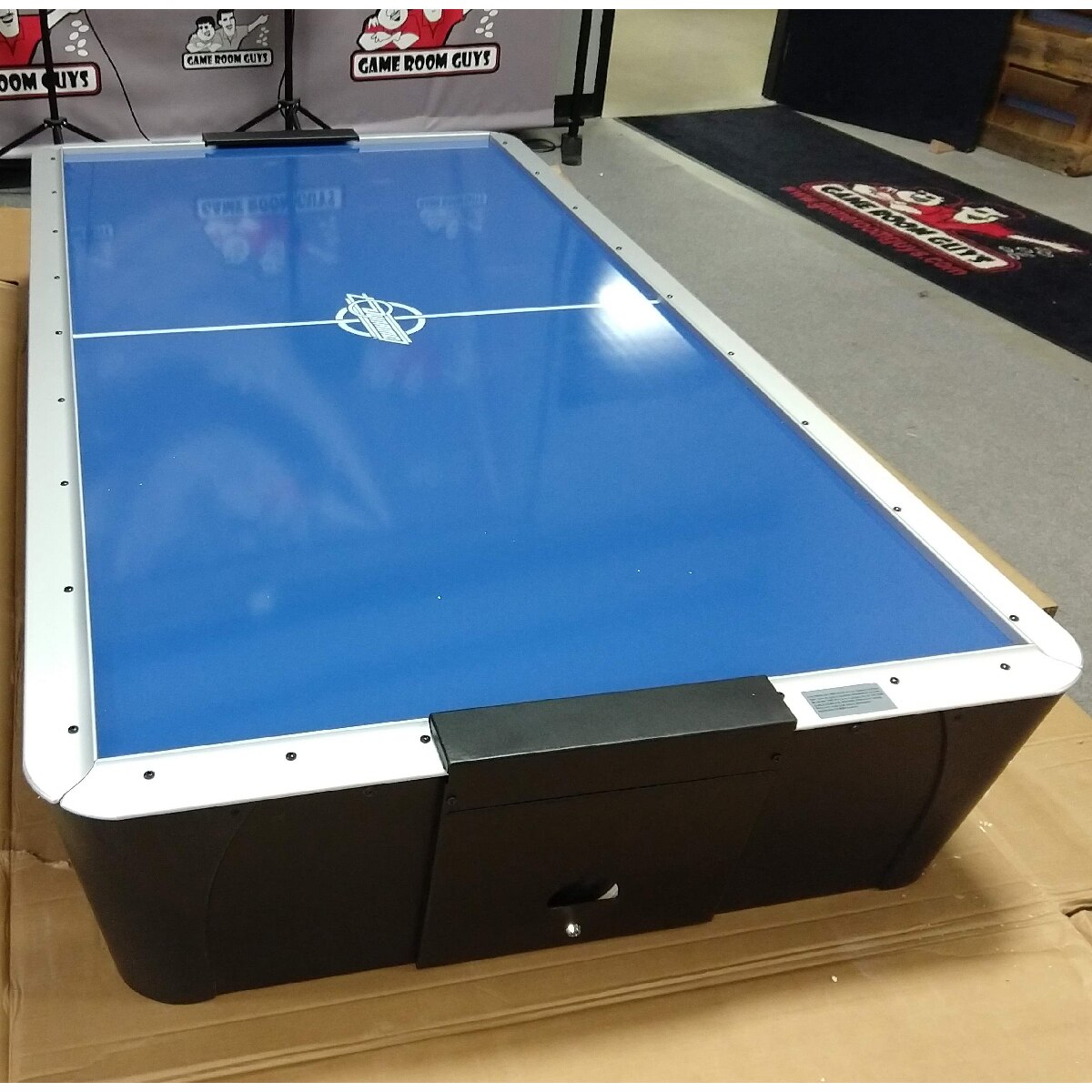 Dynamo Pro Style 8' Air Hockey Table Damaged Game Room Guys